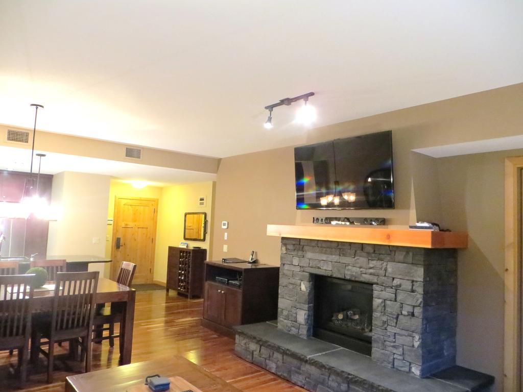 Luxury Canmore Vacations الغرفة الصورة