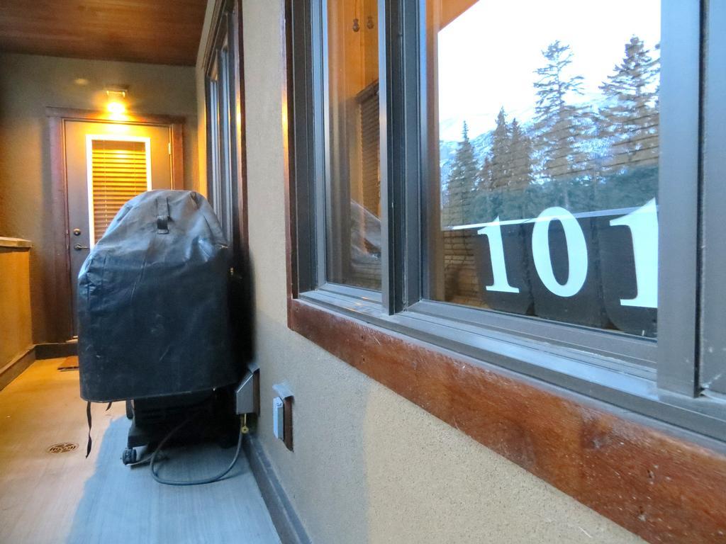 Luxury Canmore Vacations الغرفة الصورة